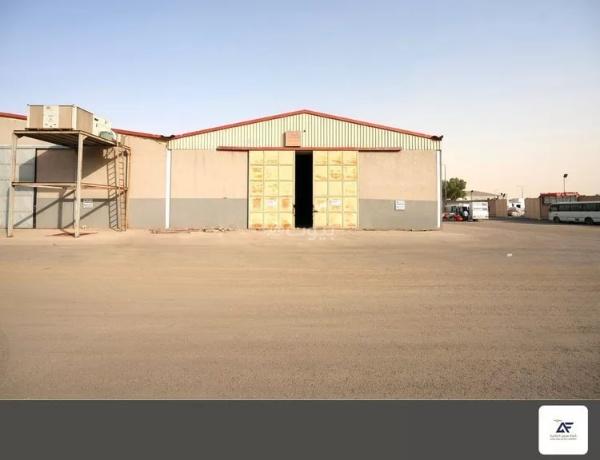 مستودع 7104 م² في المشاعل