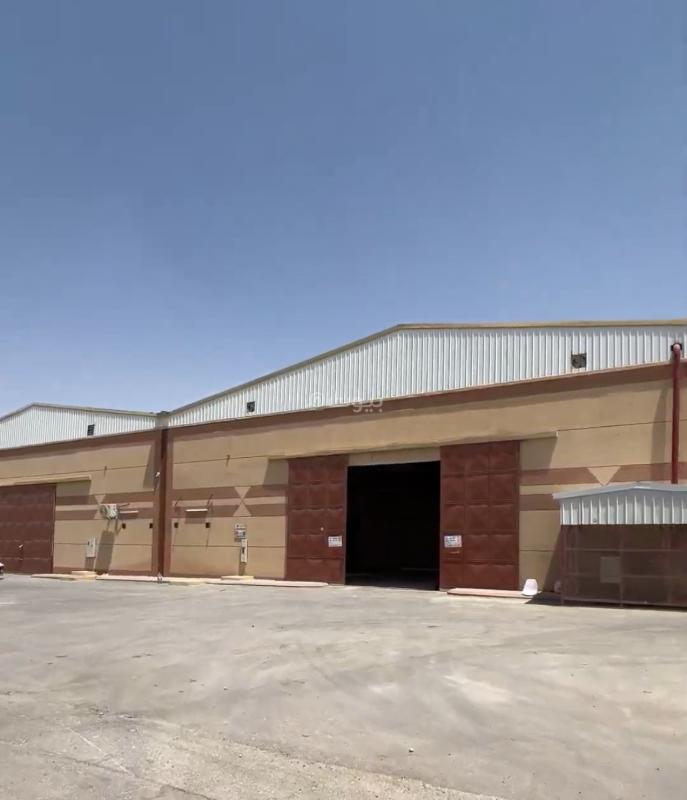 مستودع 2390 م² في المشاعل