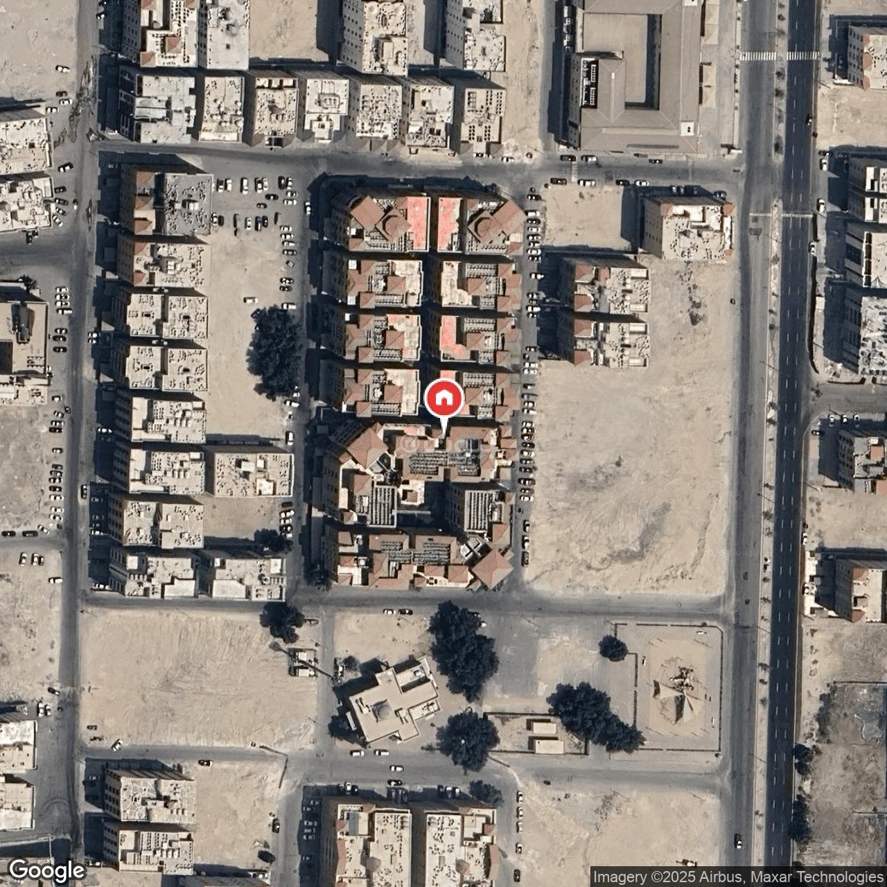 شقة  في الحمرا