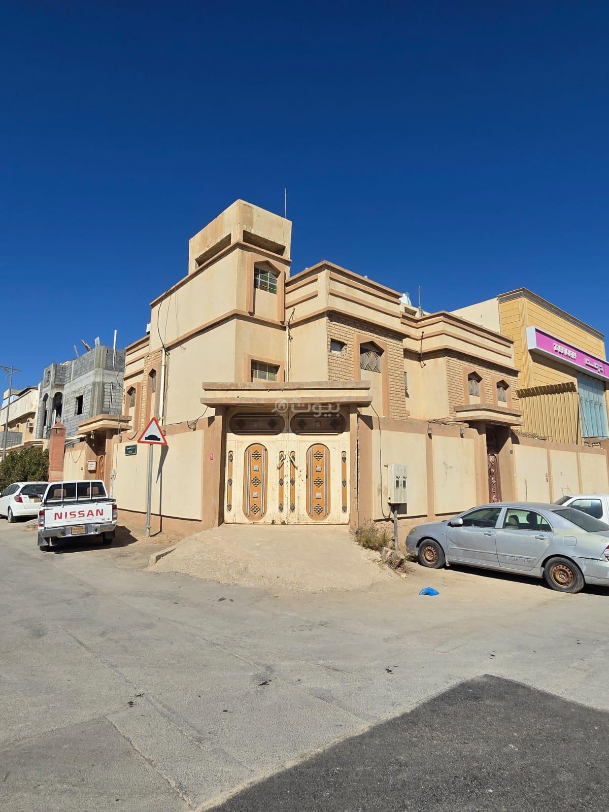 فيلا 4 غرف في طويق