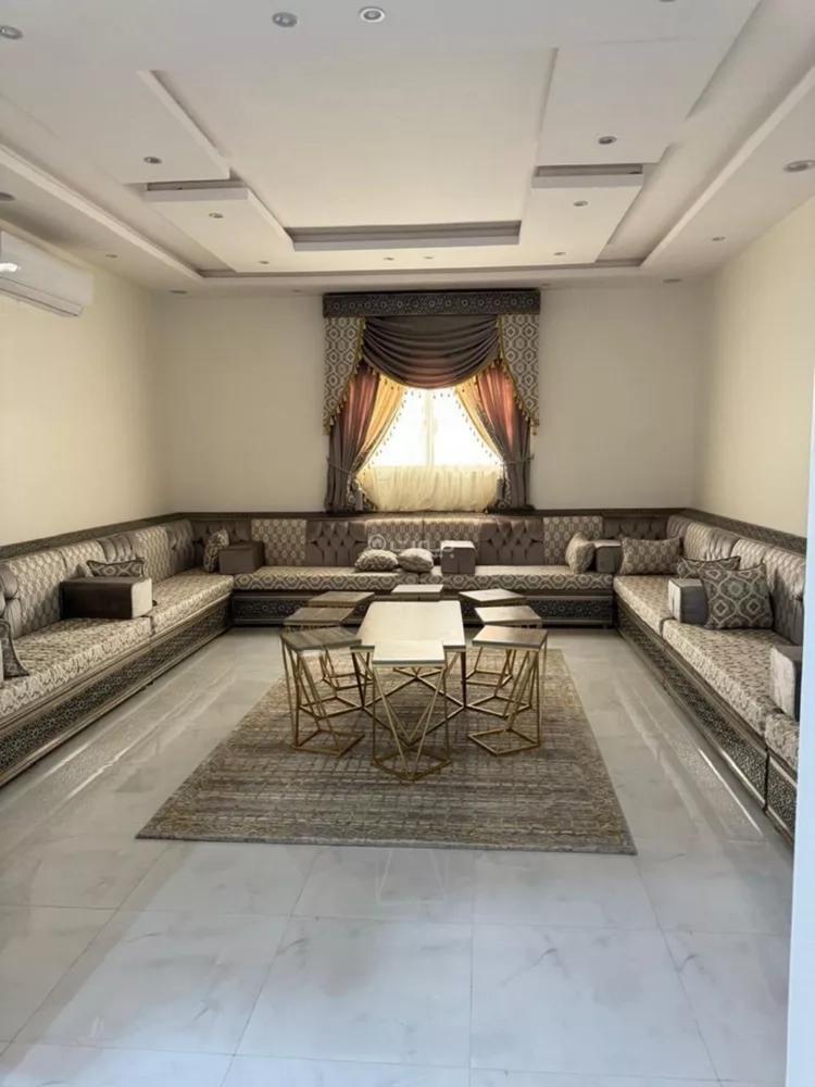 6 bedroom villa in Al Mahdiyyah