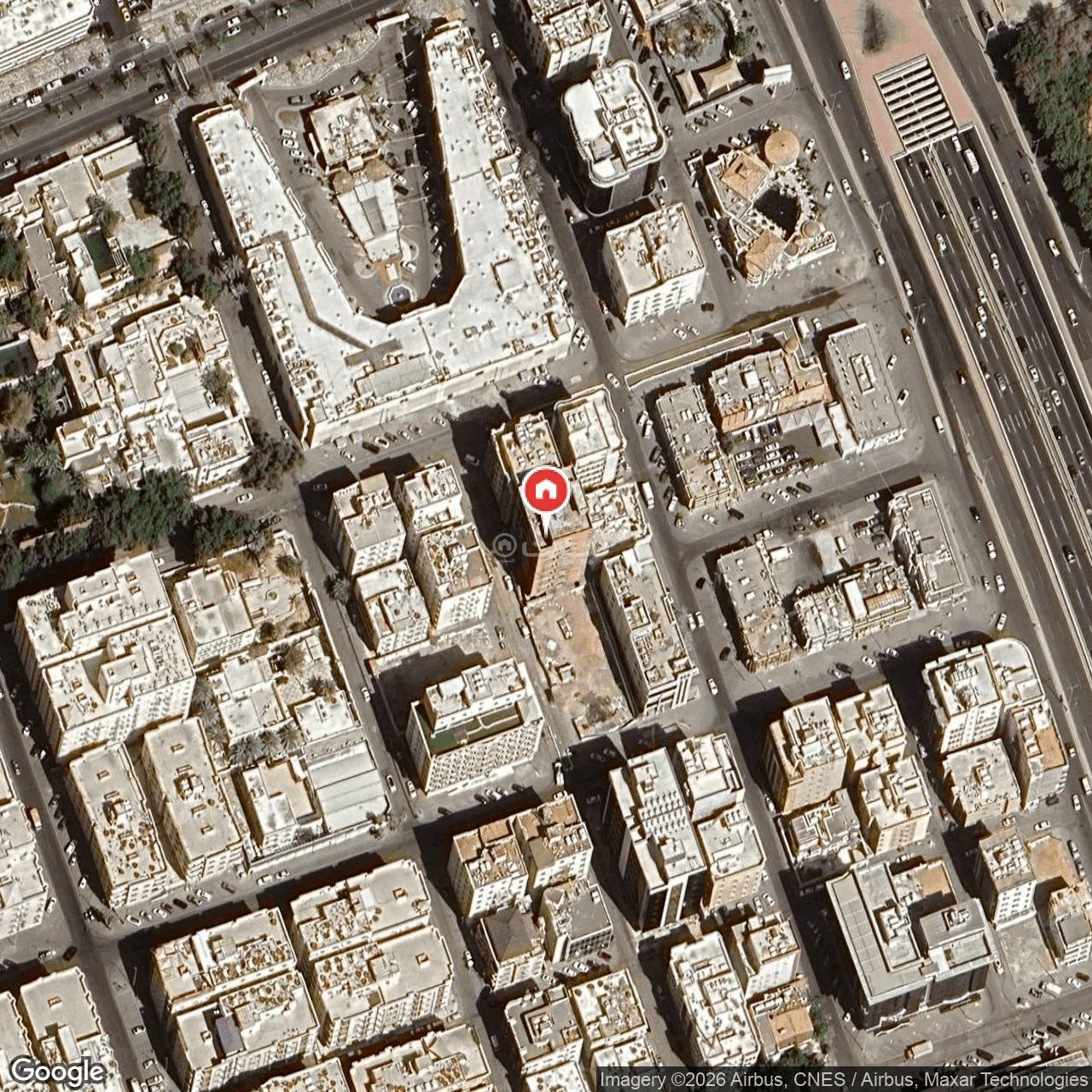 شقة  في الحمراء