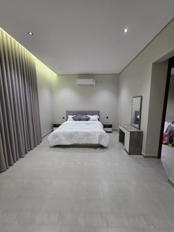 شقة 4 غرف في الرمال