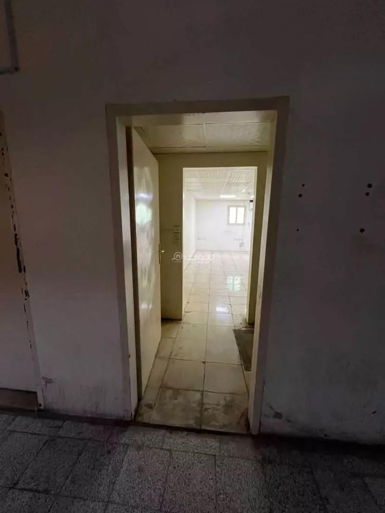 مكتب 15418 م² في السلي