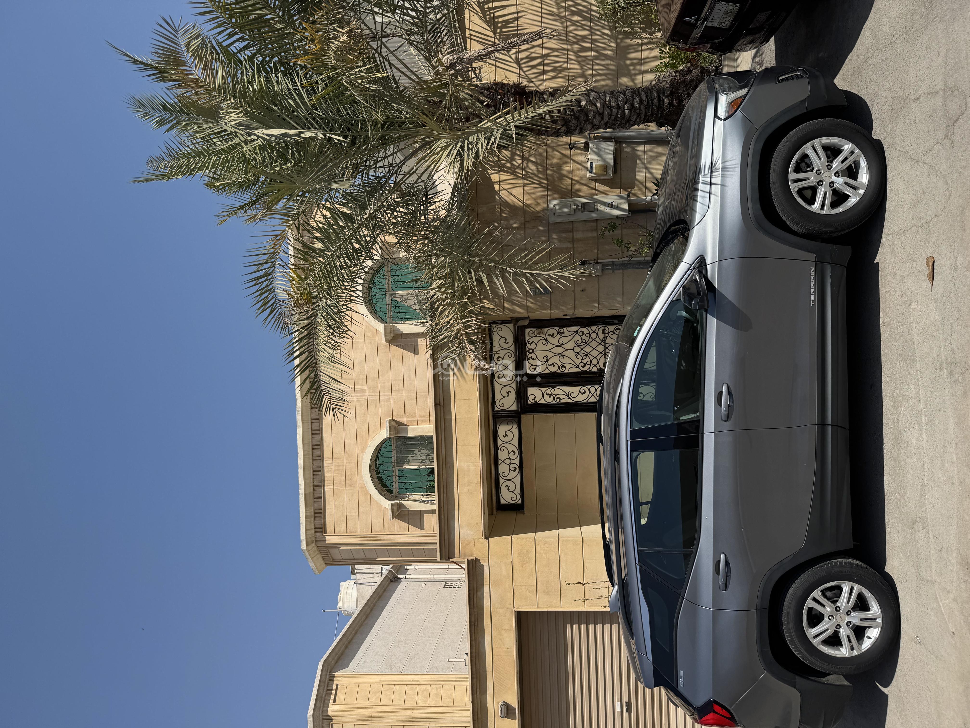 فيلا 5 غرف في الشاطئ الشرقي