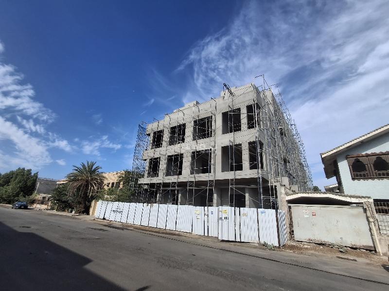 مكتب 1018 م² في الحمراء