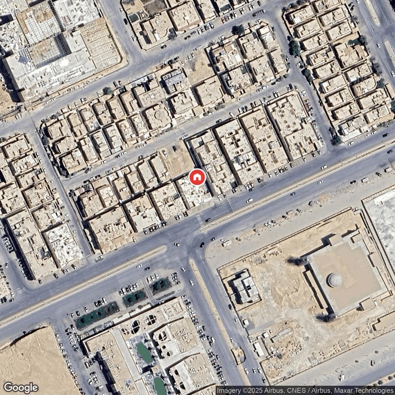 شقة  في التعاون