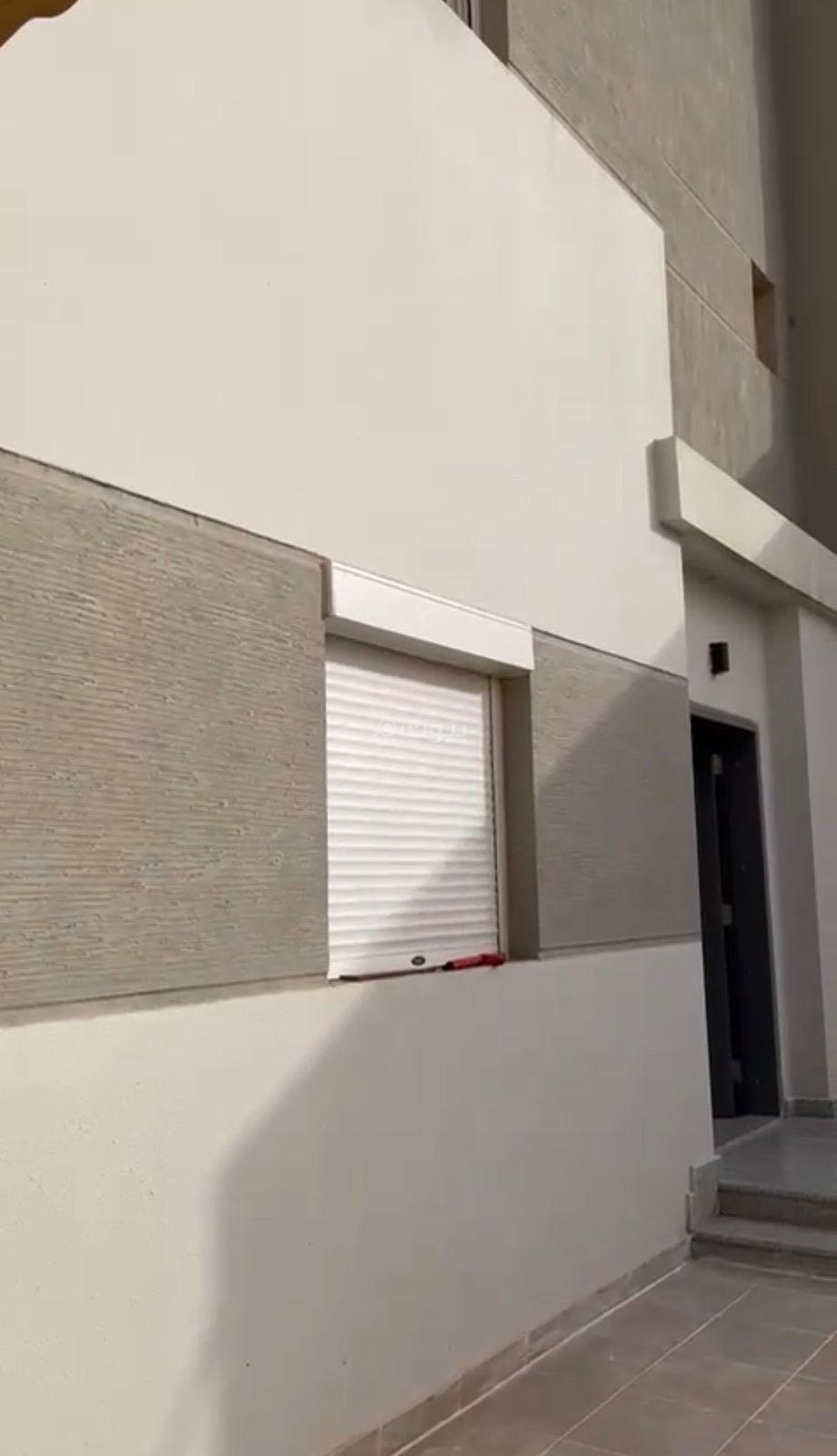 4 bedroom villa in Al Janadriyah