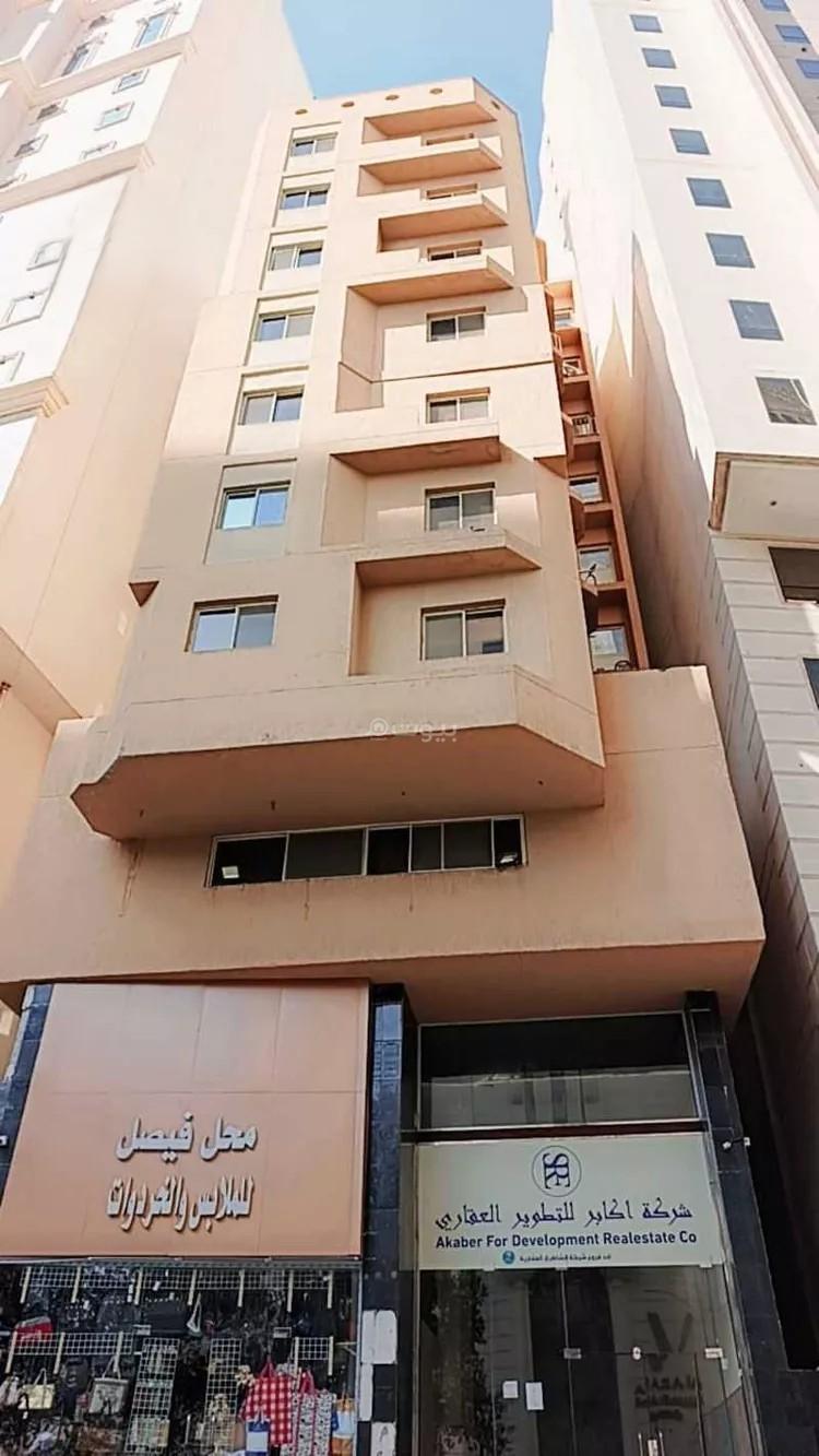 عمارة 1146 م² في العزيزية