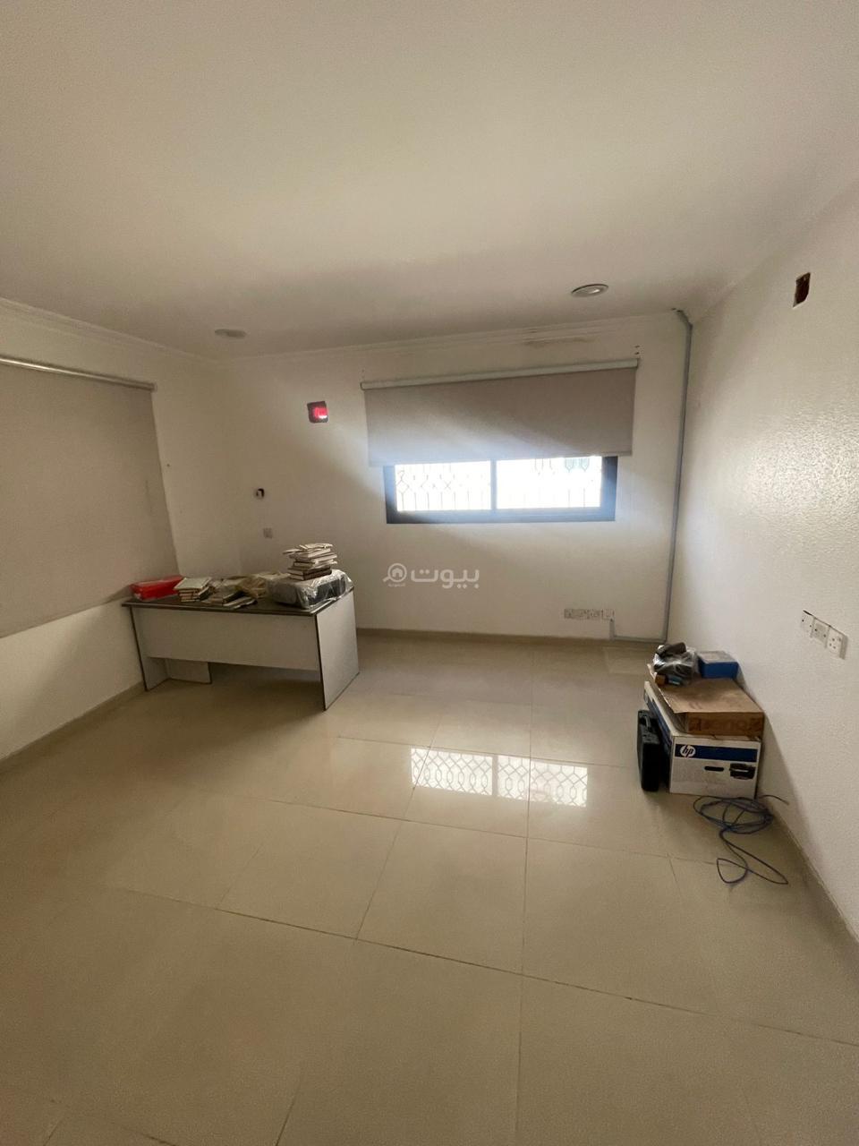 مكتب 384 م² في الصناعية القديمة