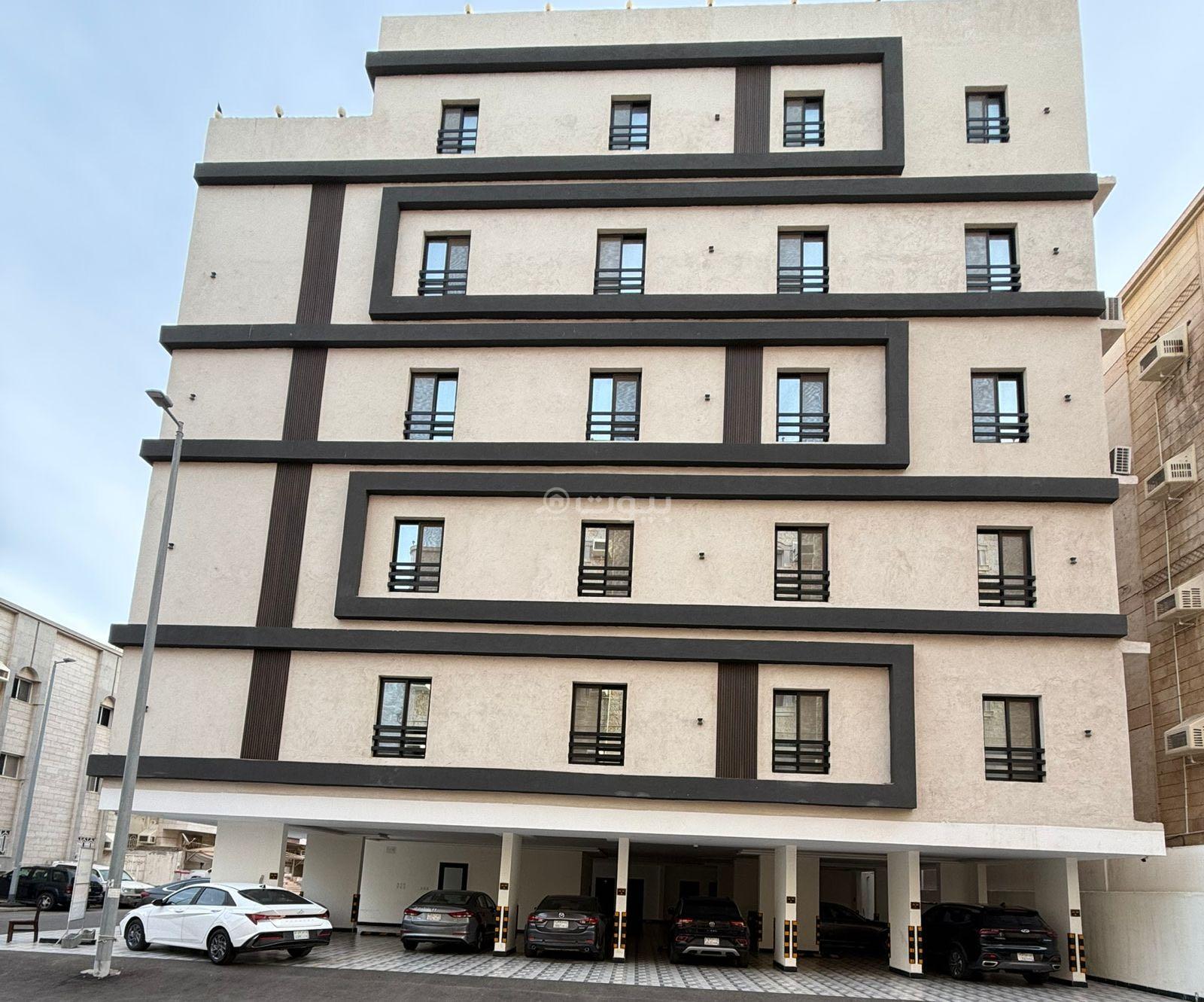 5 bedroom apartment in Al Bawadi
