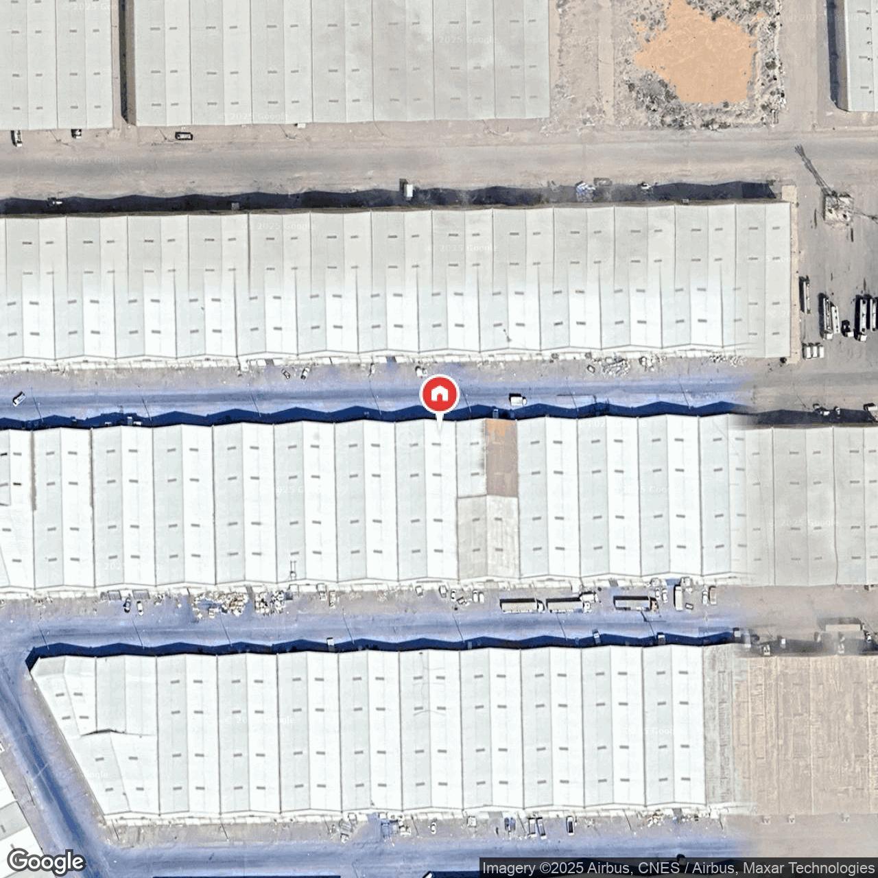 مستودع 840 م² في السلي