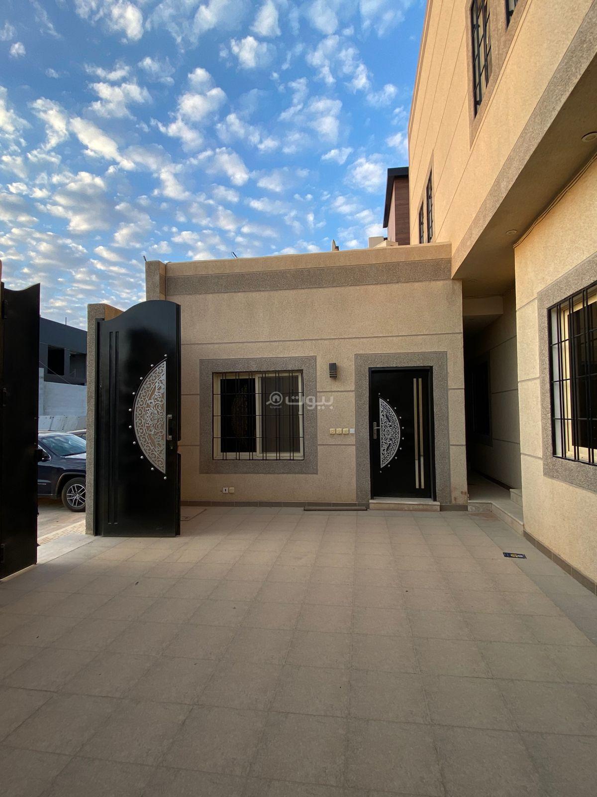 فيلا 10 غرف في الملقا