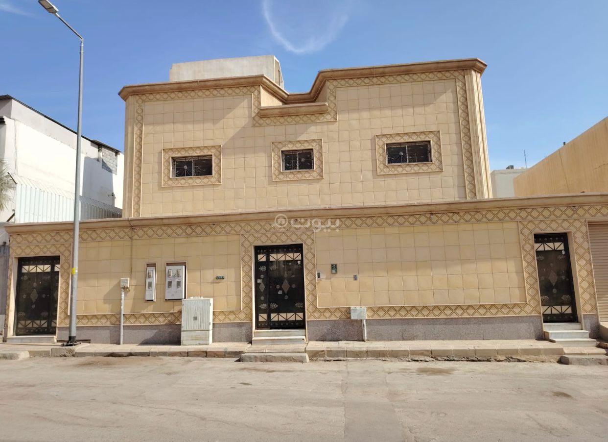 فيلا 8 غرف في العزيزية