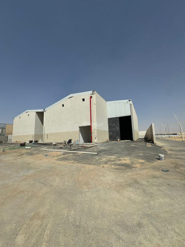 مستودع 1477 م² في النظيم