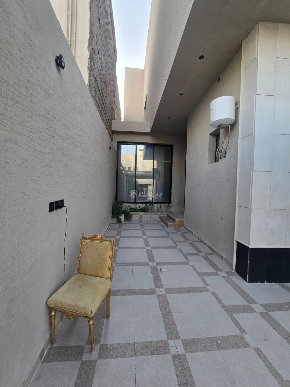 فيلا 6 غرف في طويق