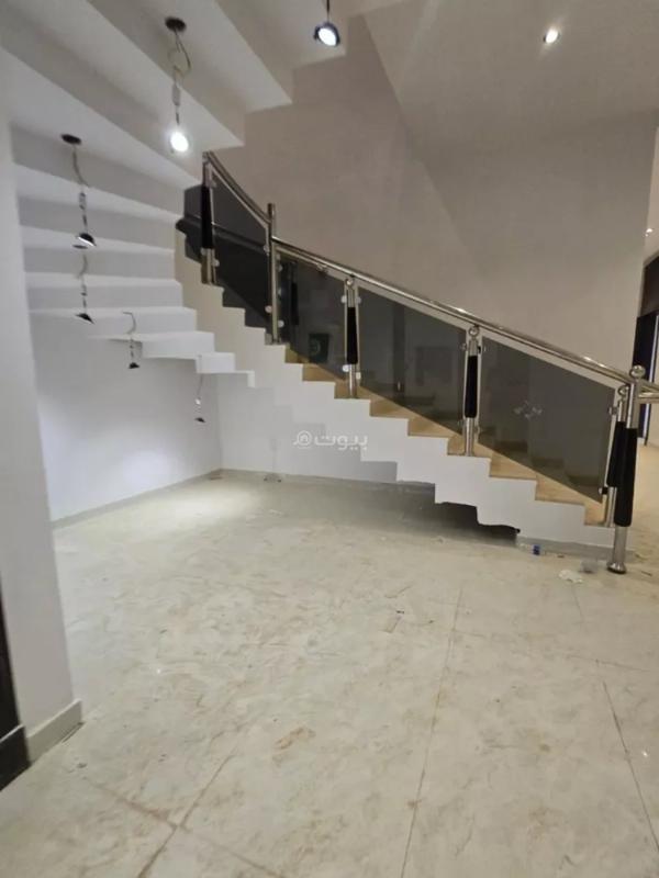 فيلا 6 غرف في عكاظ