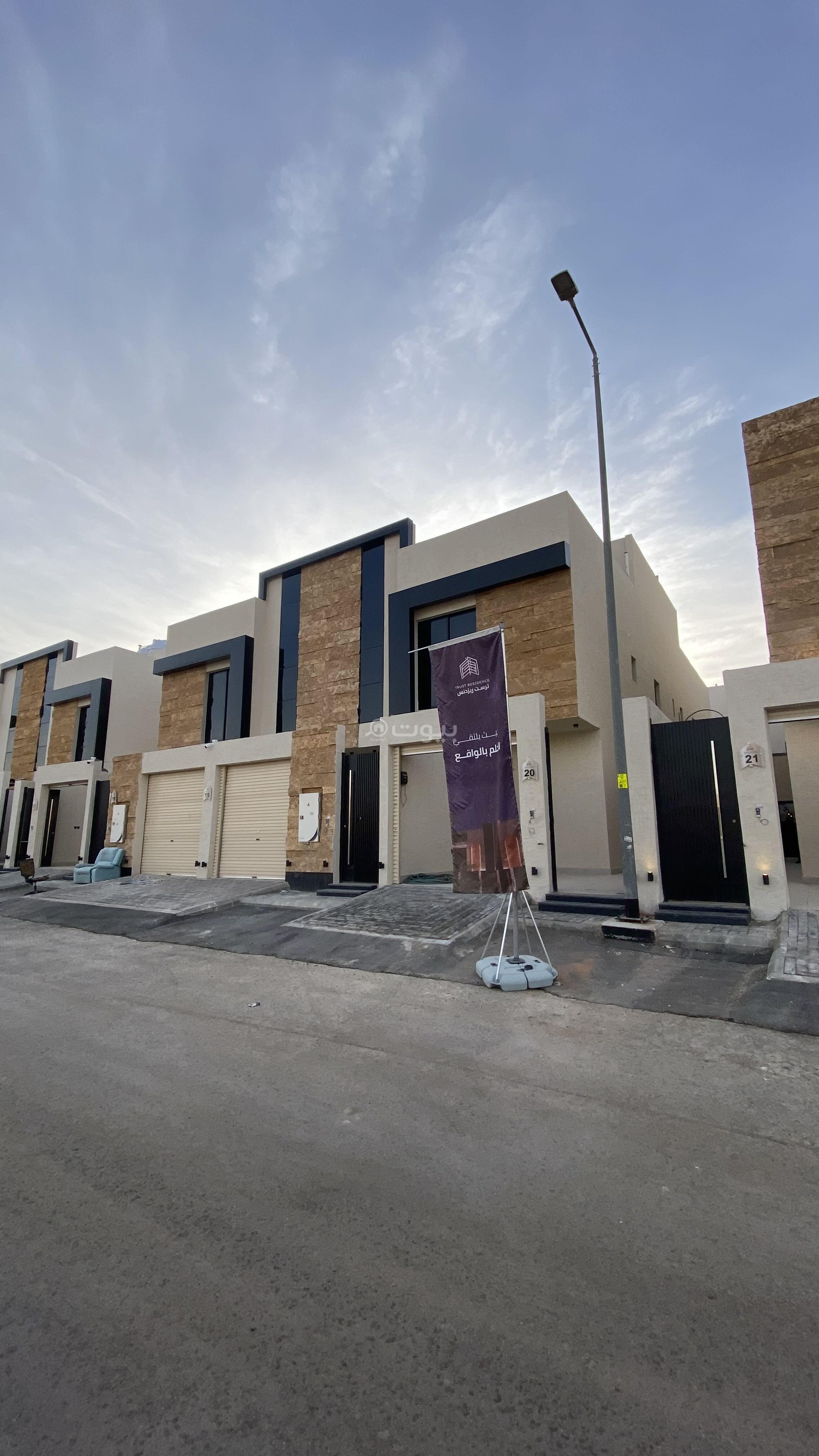 فيلا 5 غرف في عكاظ