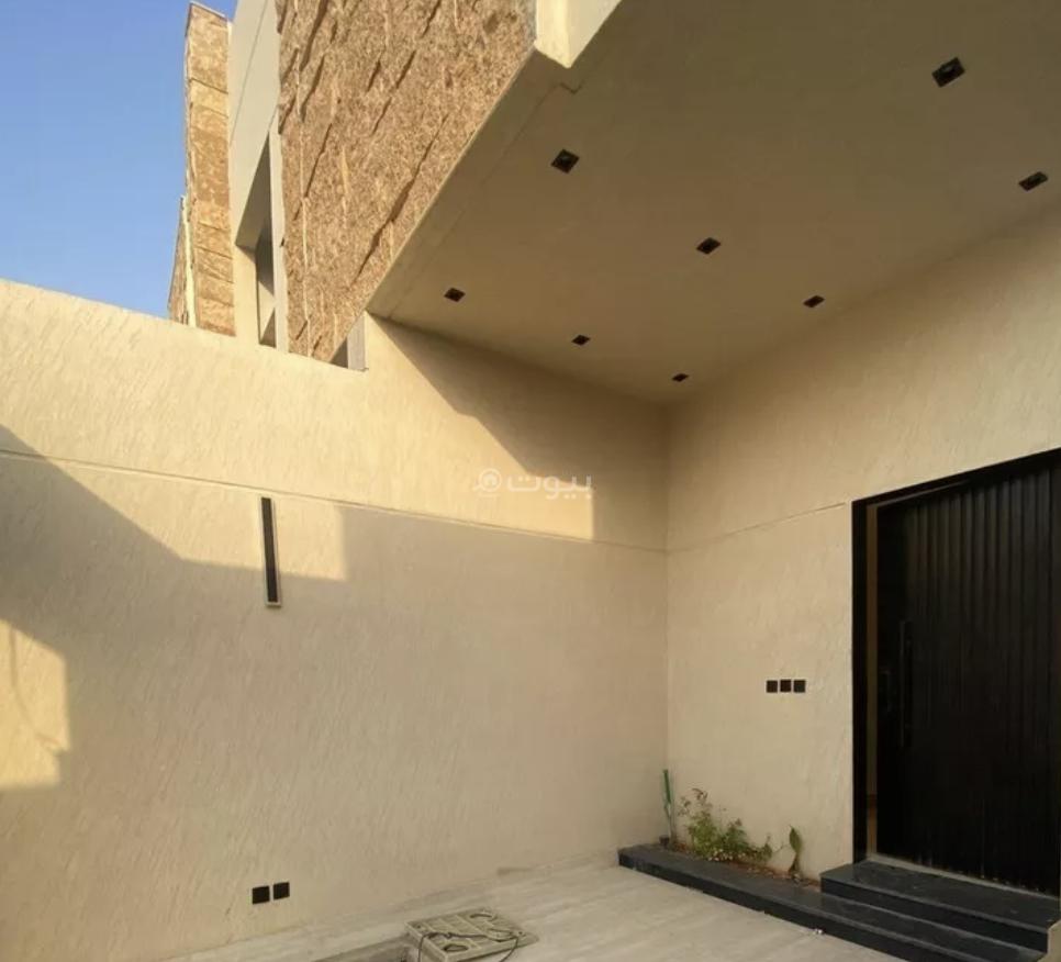 5 bedroom villa in Al Janadriyah