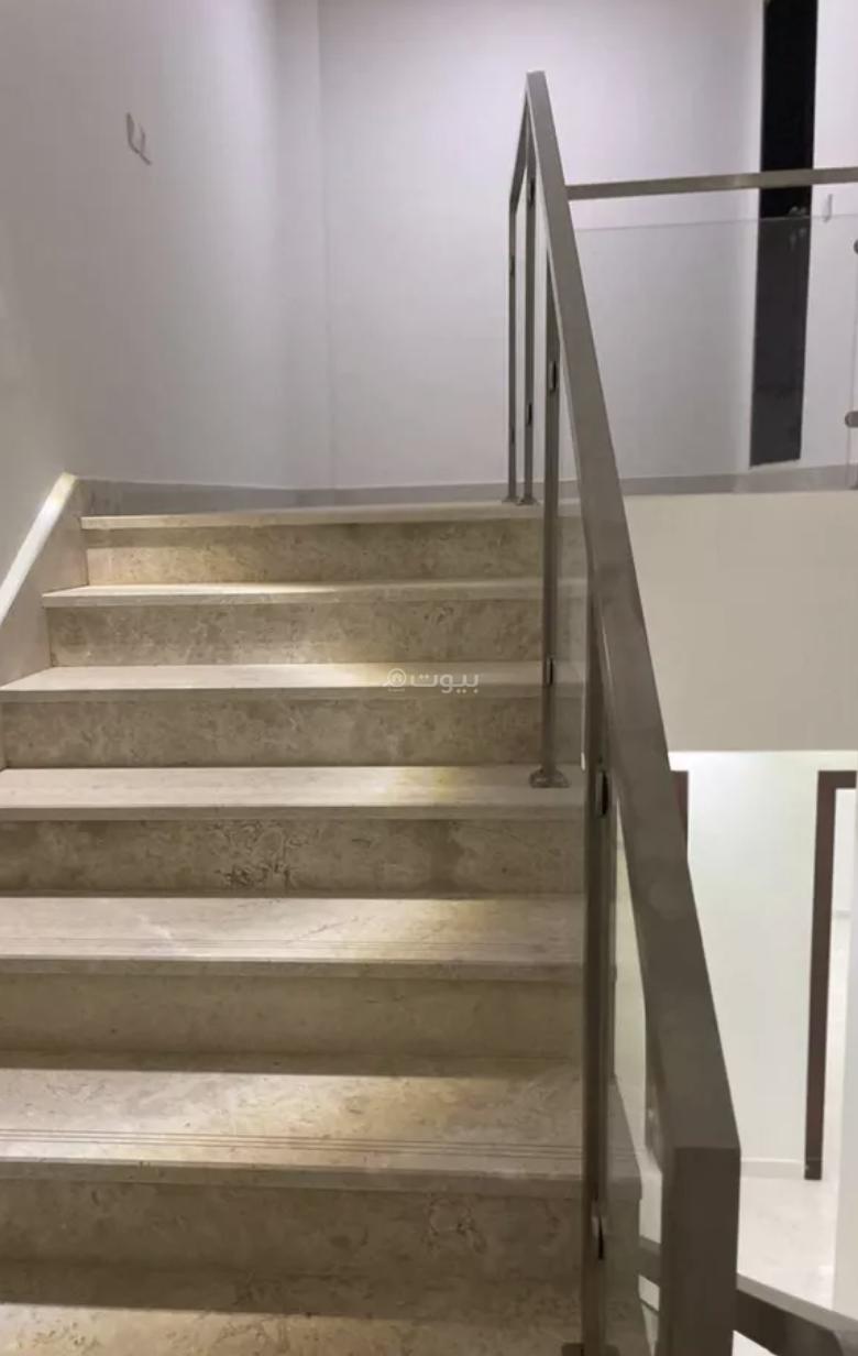 فيلا 5 غرف في الجنادرية