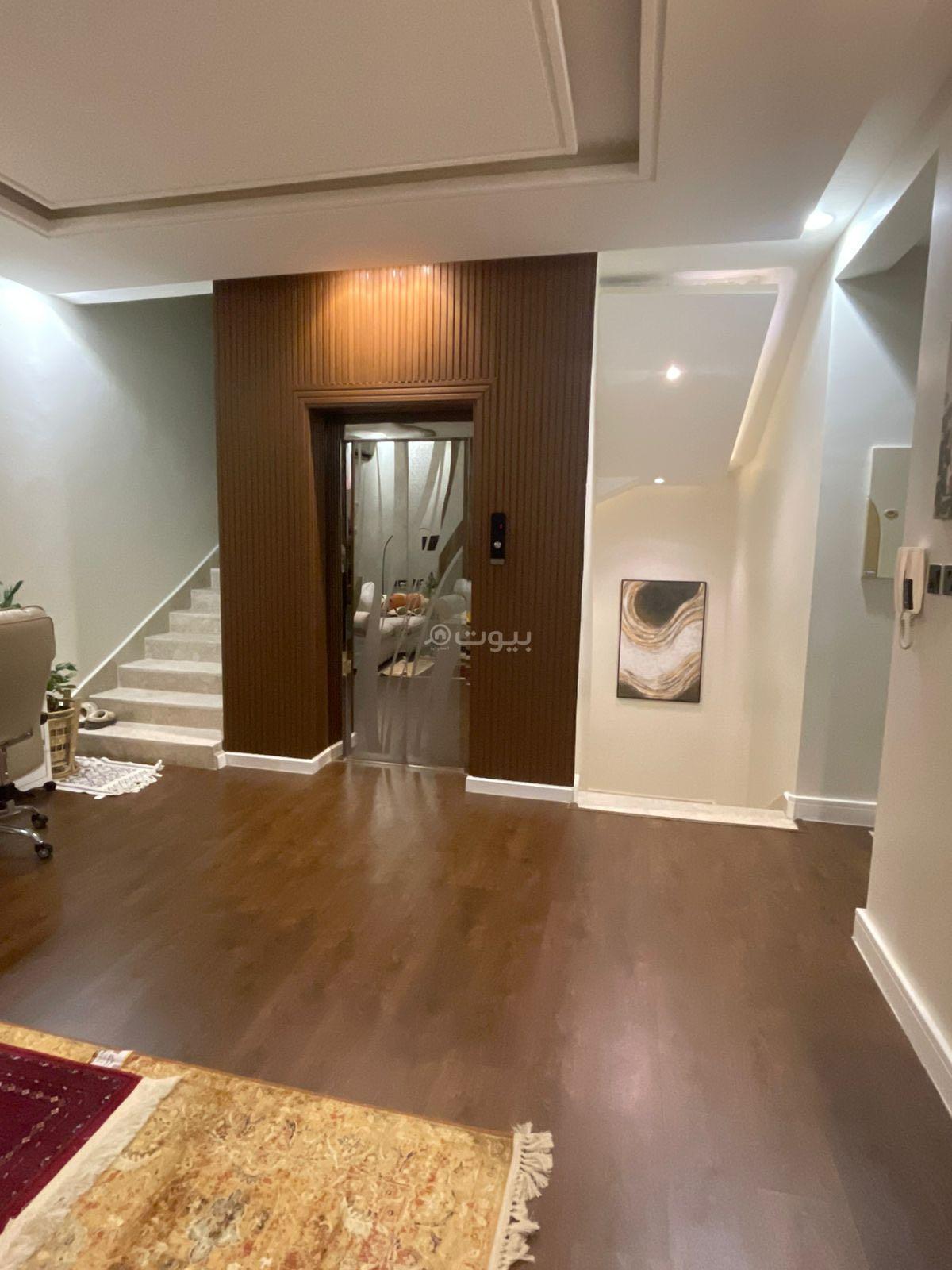 8 bedroom villa in Al Rimal