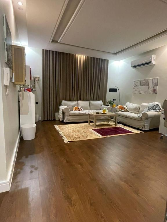 8 bedroom villa in Al Rimal