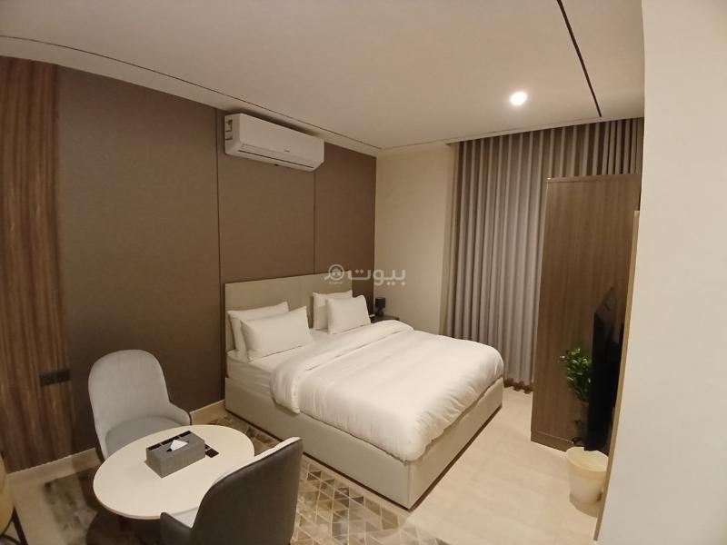 شقة  في الحمراء