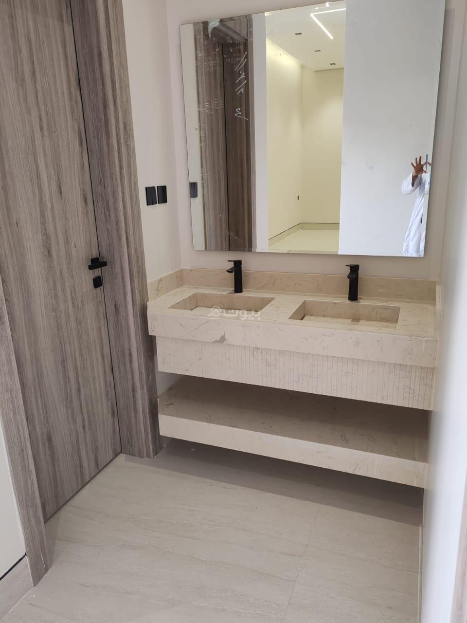 فيلا 5 غرف في الرمال