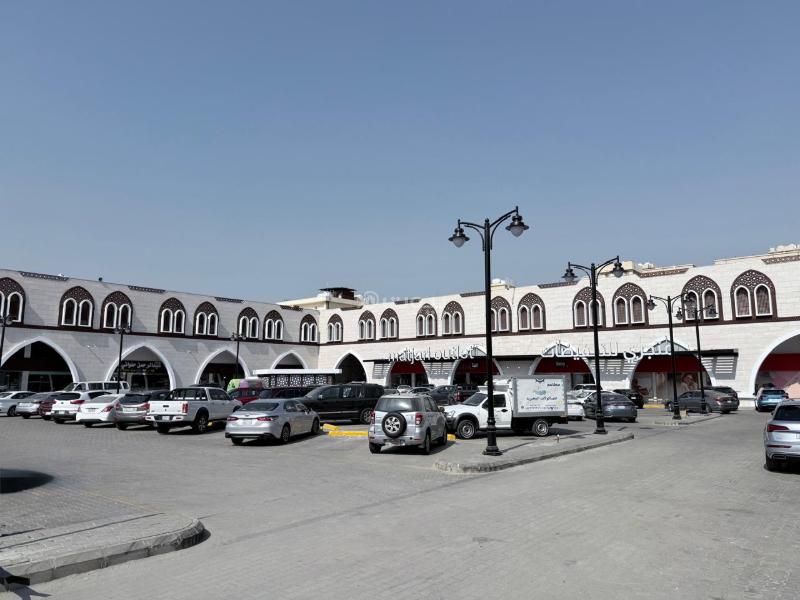 10036 sqm office in Al Faisaliyyah