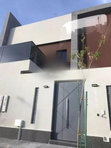 فيلا 5 غرف في مطار الملك خالد الدولي