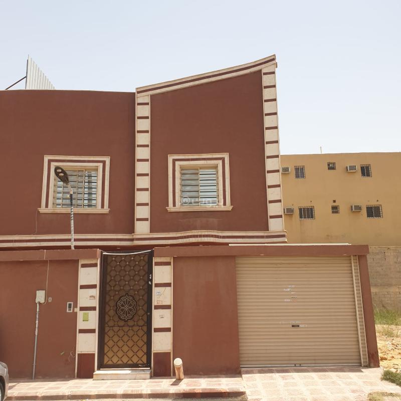 5 bedroom villa in Dhahrat Laban
