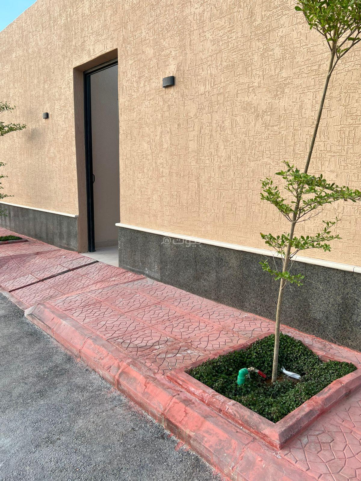 2500 sqm building in Al Rimal