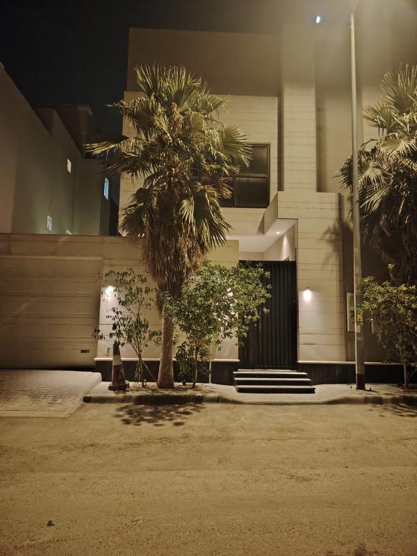 فيلا 4 غرف في النرجس