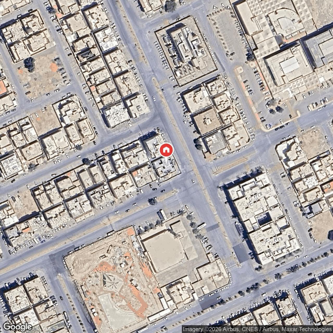 محل 625 م² في العقيق