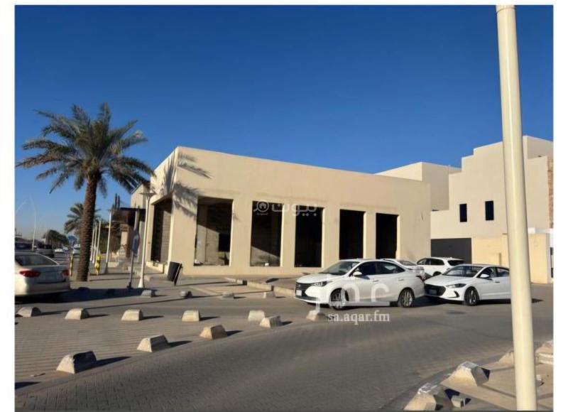 عمارة 1225 م² في اشبيلية