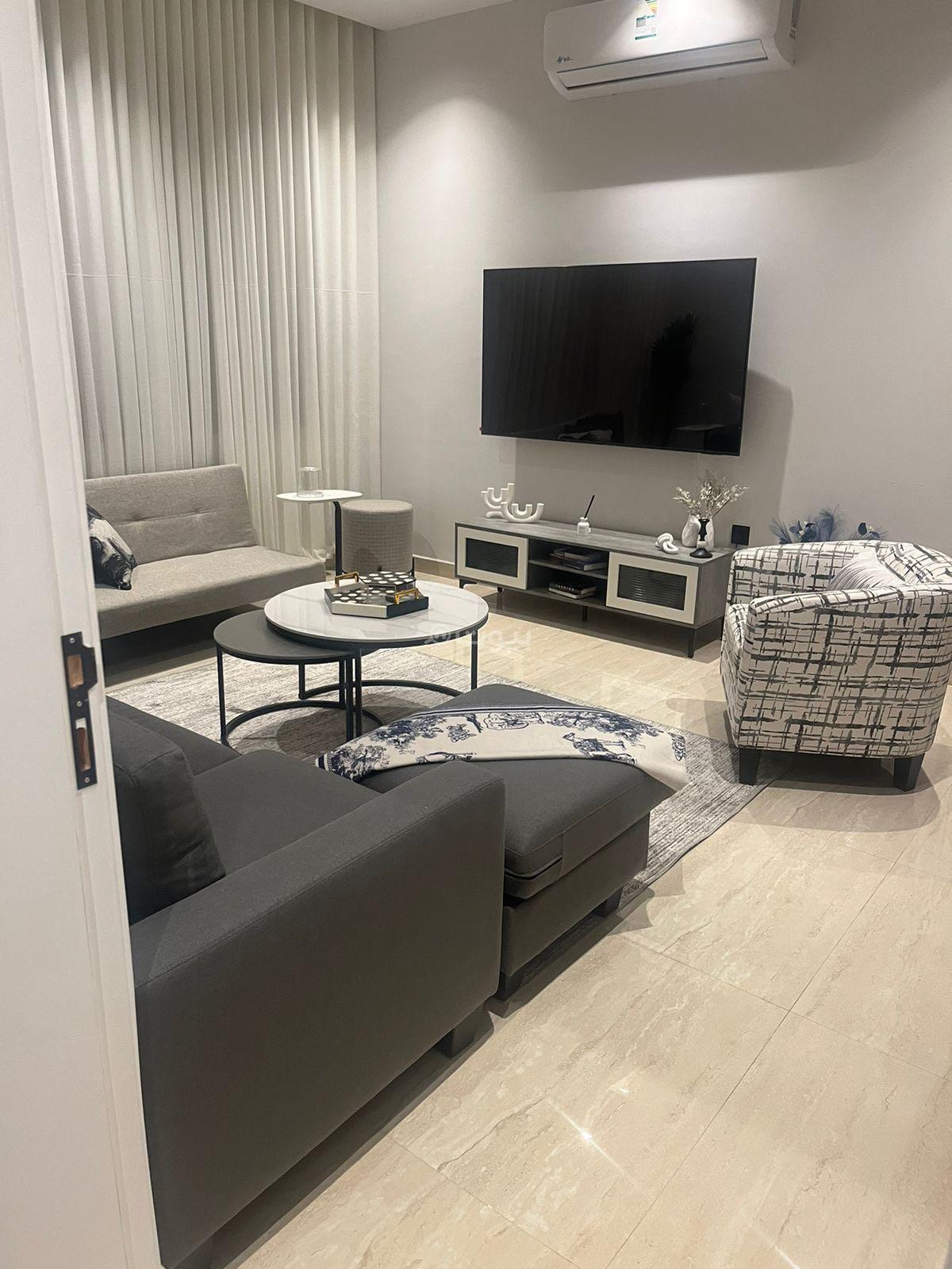 شقة 2 غرف في الملقا