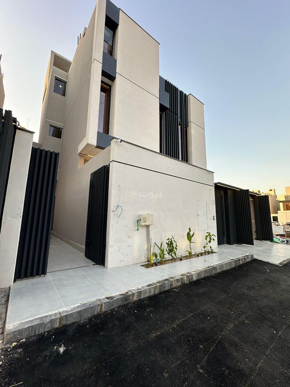 5 bedroom villa in Al Rimal