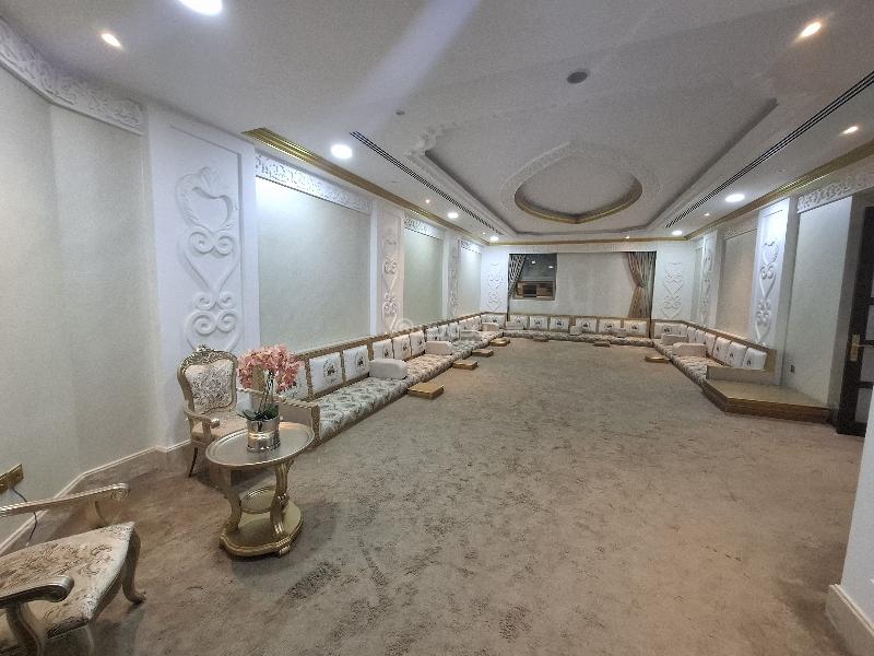 فيلا 10 غرف في الحمراء