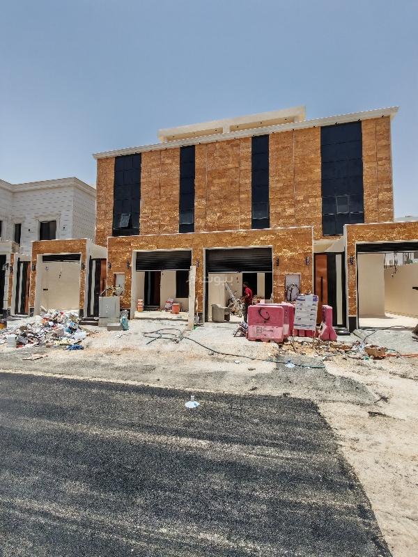 5 bedroom villa in Al Rimal
