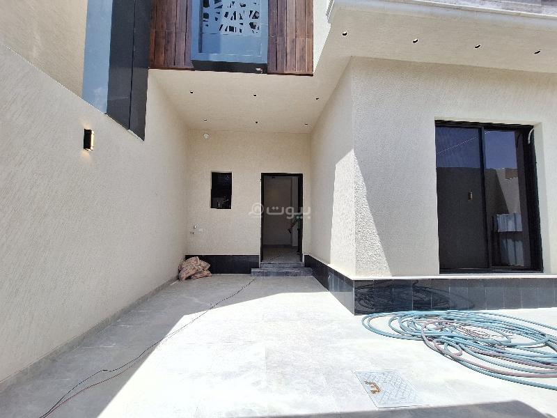 4 bedroom villa in Al Aridh