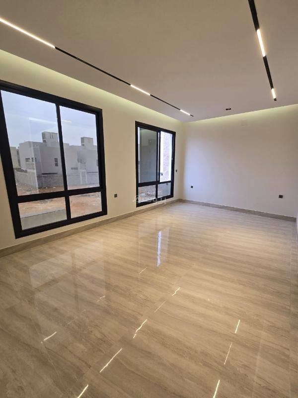 فيلا 5 غرف في الرمال