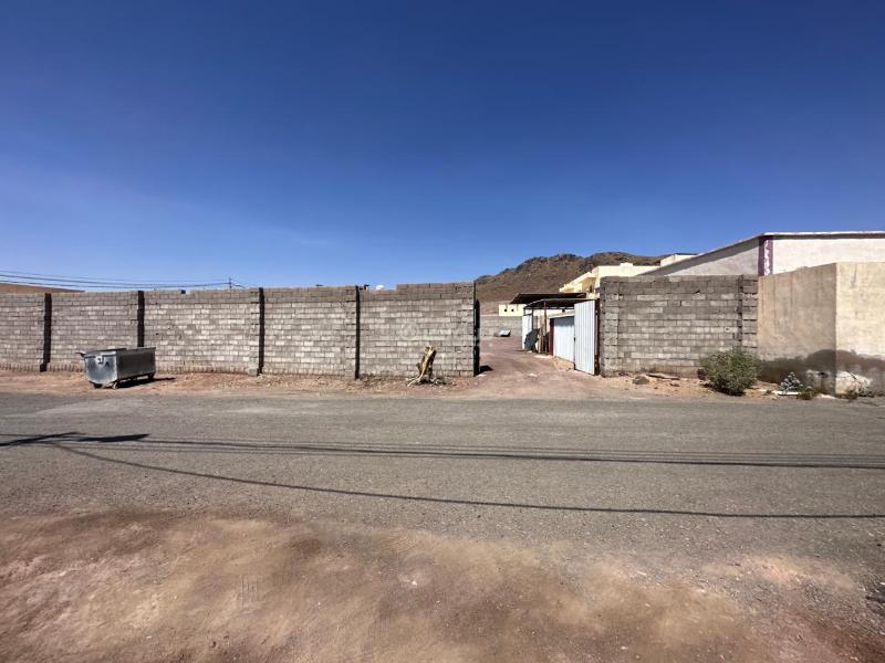 أرض 613 م² في المدينة المنورة