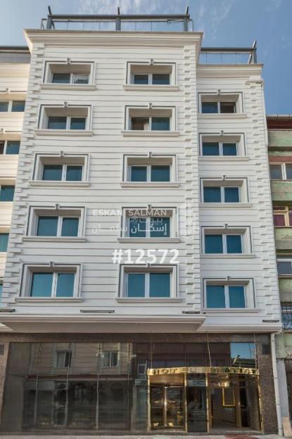 شقة 6 غرف في الواحة