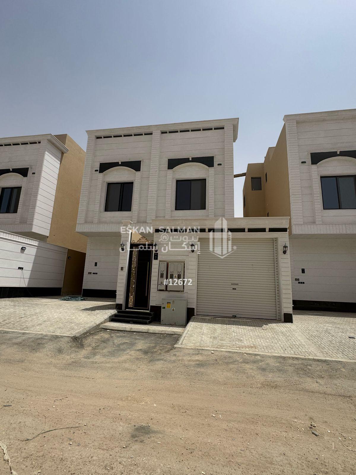 شقة 4 غرف في الجنادرية