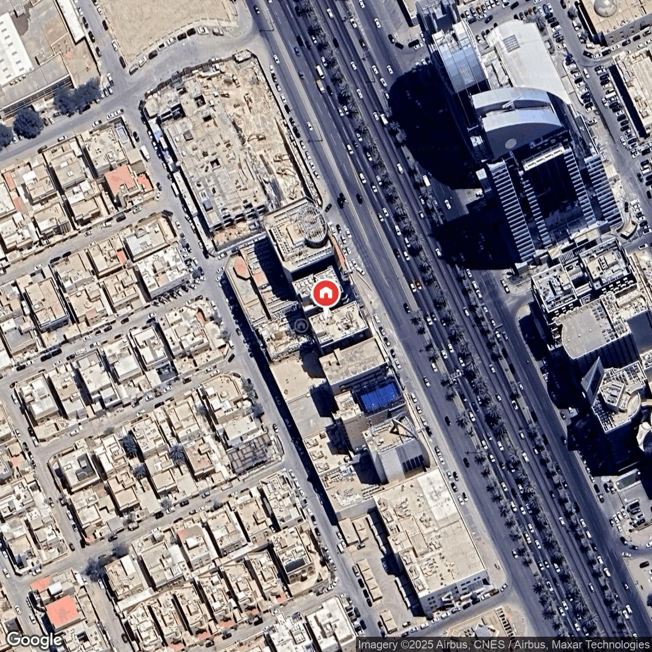 مكتب 65 م² في العليا