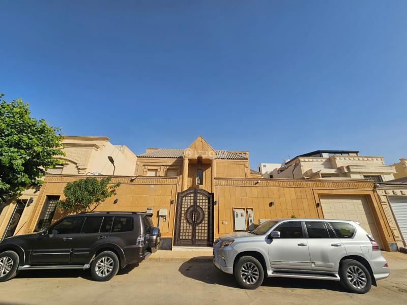 فيلا 4 غرف في الملقا