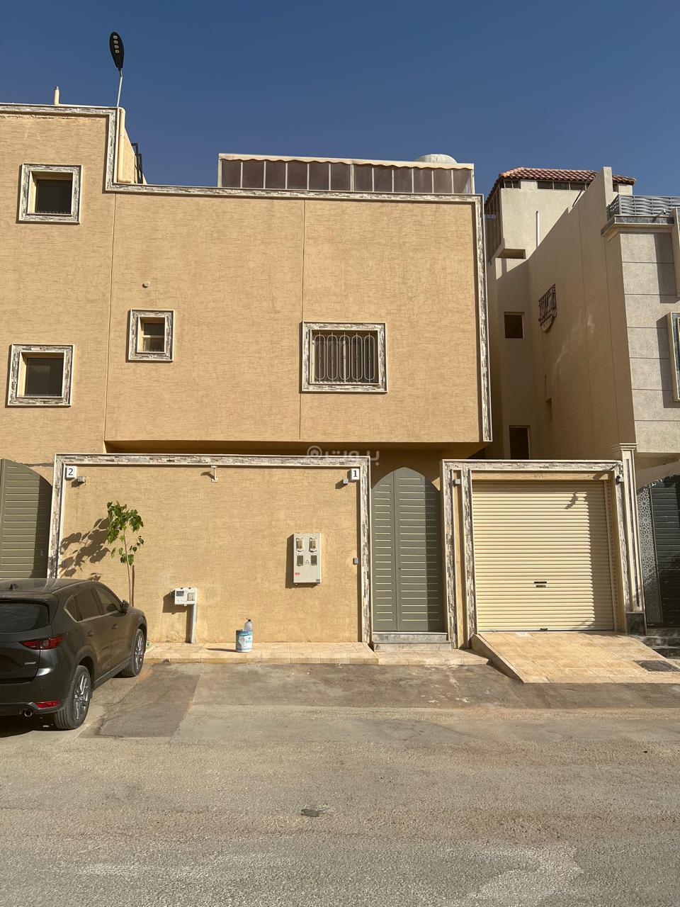 فيلا 4 غرف في العارض