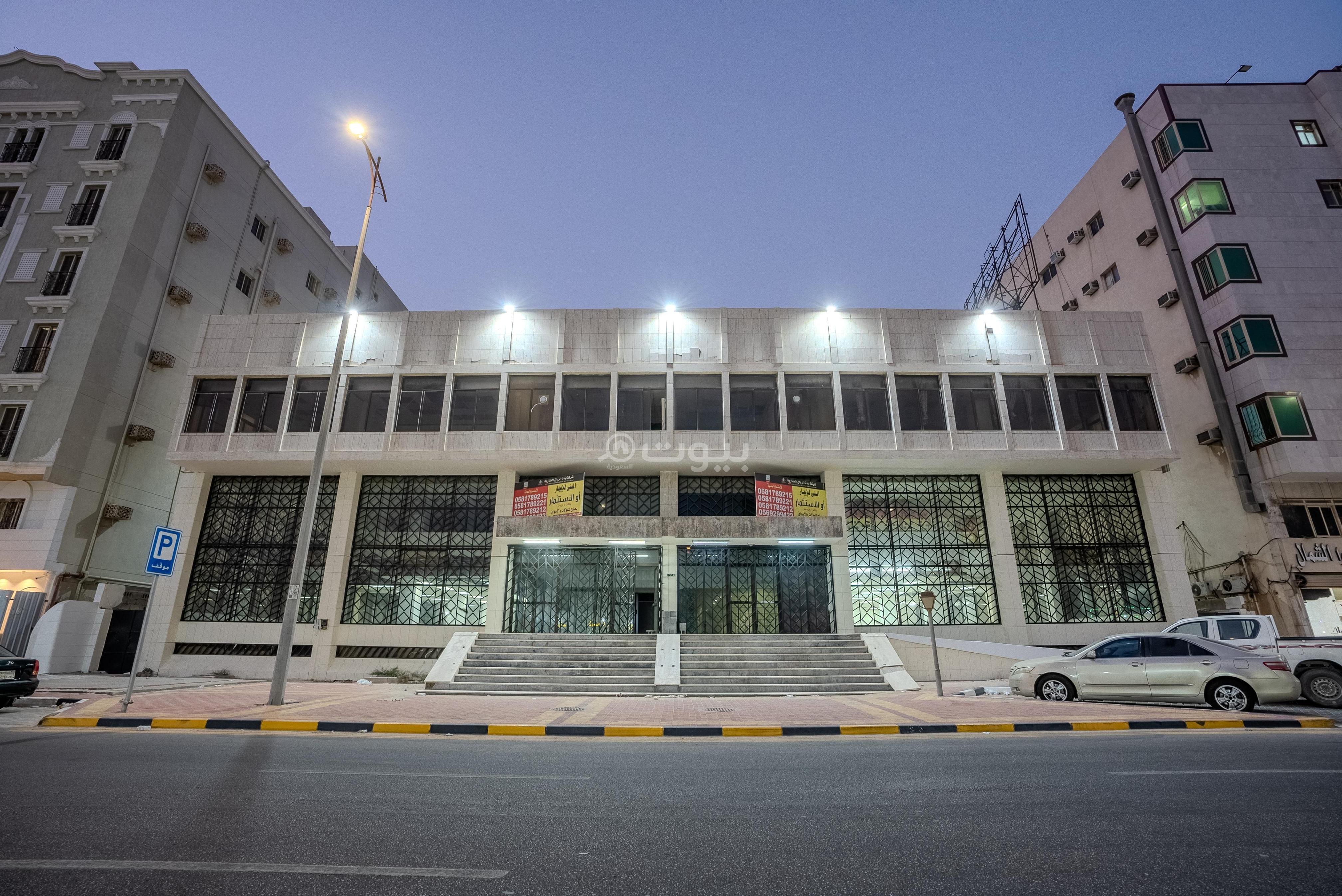 محل 1700 م² في الطبيشي