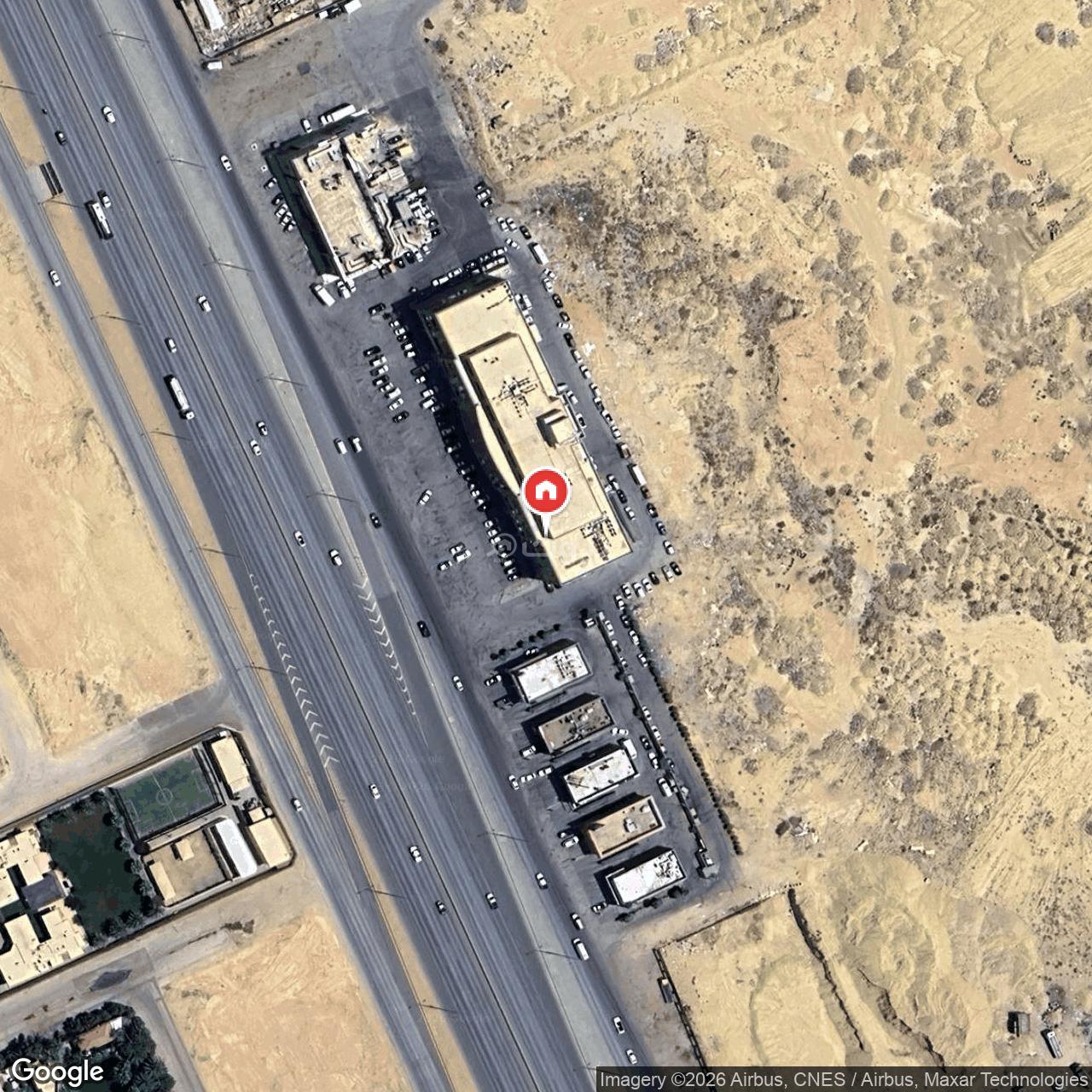 مكتب 399 م² في العارض