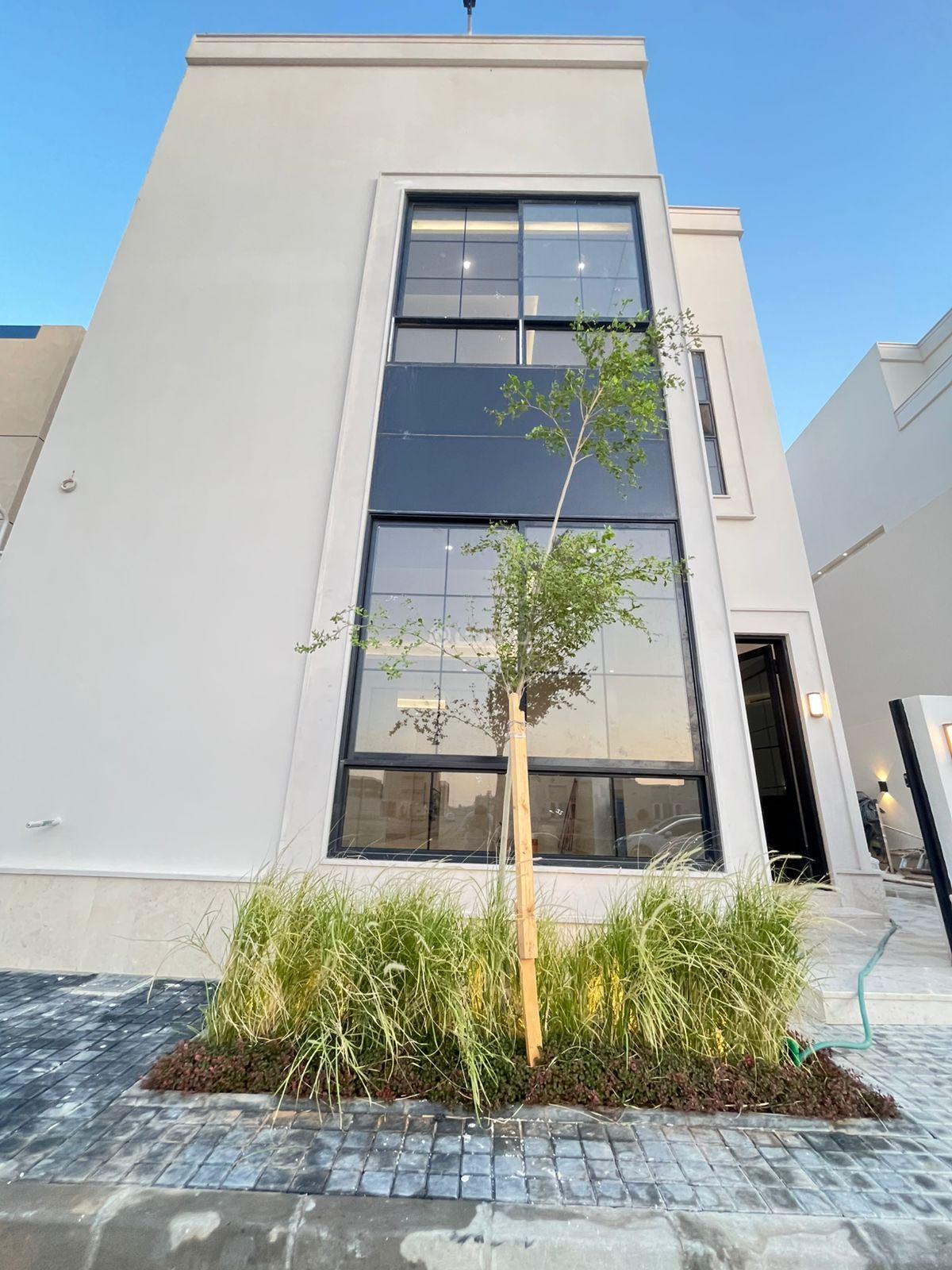 6 bedroom villa in Al Mahdiyyah